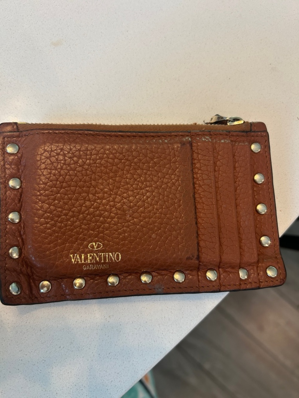 Valentino Garavani Brown Leather Rockstud Zip Card Holder - Picture 2 of 8